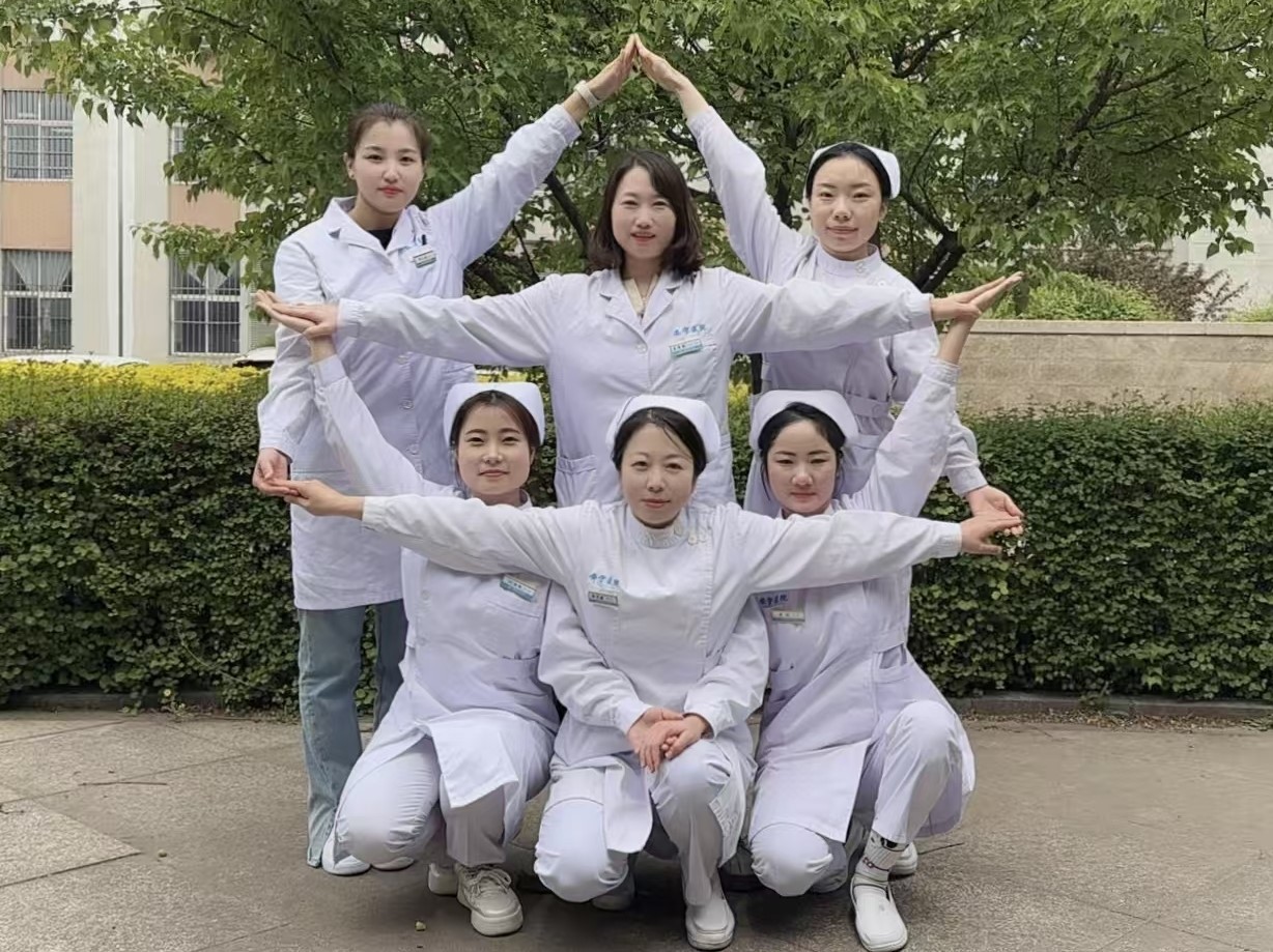 九疗区团队照片1.jpg